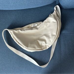Uniqlo Cream Shoulder Bag